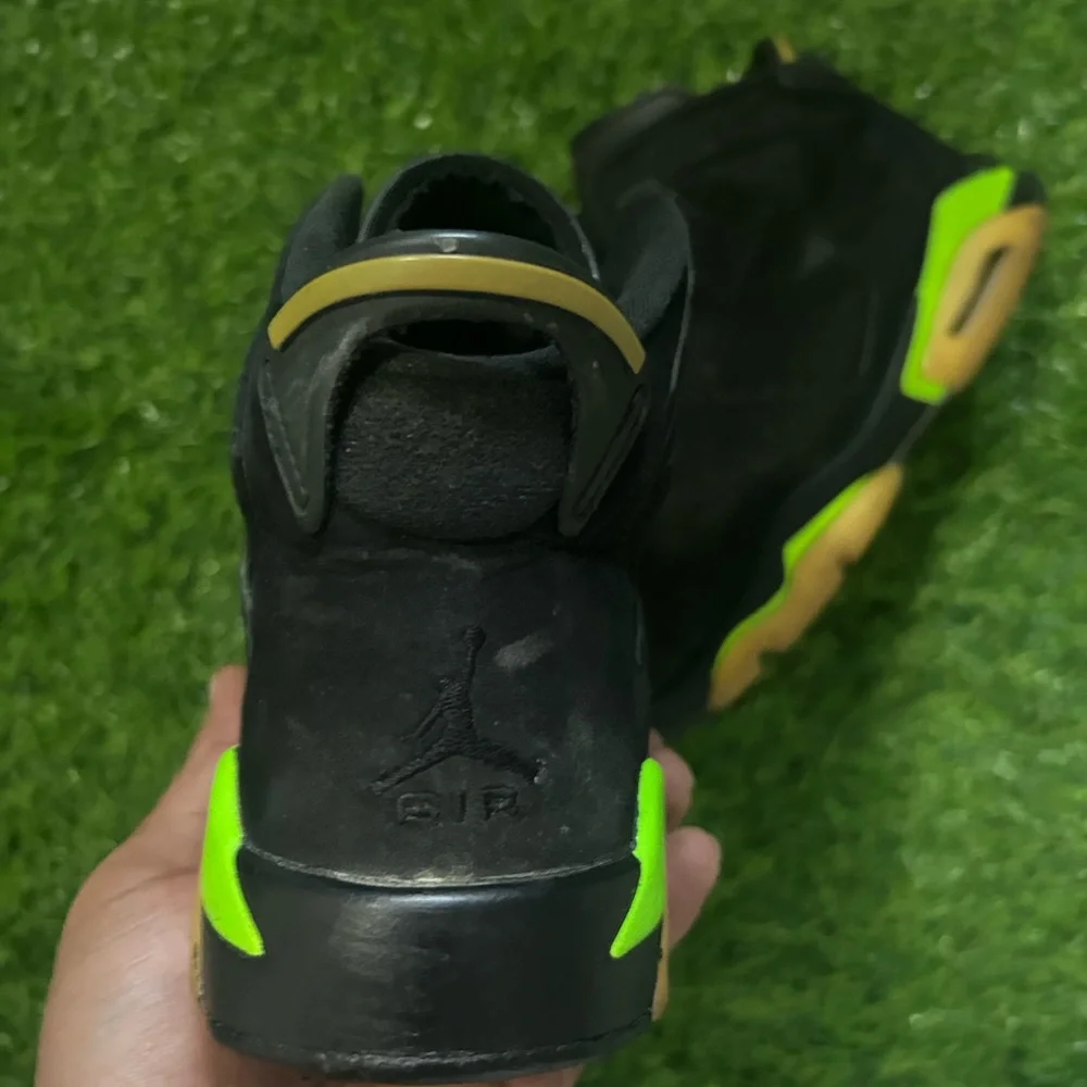 Air Jordan 6 Electric Green Size 7Y GS Used No Box